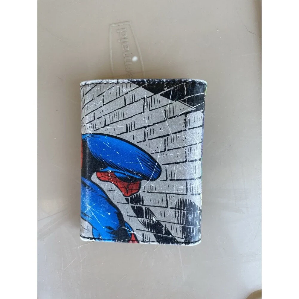 Marvel Comics The Amazing Spider-Man Trifold Wallet Vintage Style Comic Cover